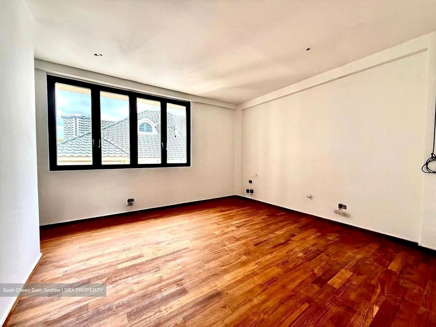 King's Road (D10), Semi-Detached #609114871